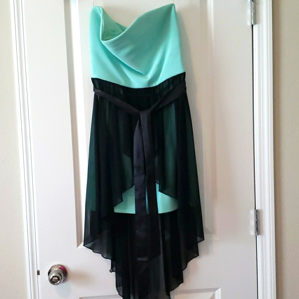Strapless dress